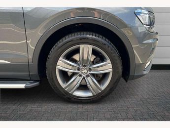 Volkswagen Tiguan 2.0 TSi 180 4Motion SEL 5dr DSG