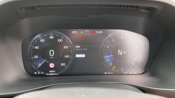 Volvo XC40 1.5 T3 [163] R DESIGN 5dr