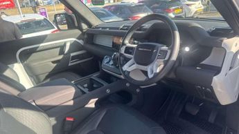 Land Rover Defender 3.0 D250 X-Dynamic SE 90 3dr Auto