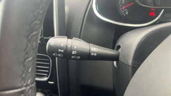 Renault Clio 0.9 TCE 90 Iconic 5dr