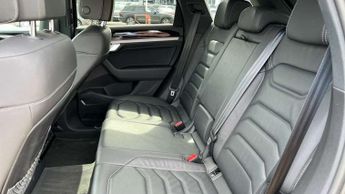 Volkswagen Touareg 3.0 V6 TDI 4Motion Black Edition 5dr Tip Auto