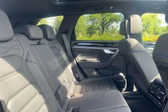 Volkswagen Touareg 3.0 V6 TSI eHybrid 4Motion R 5dr Tip Auto