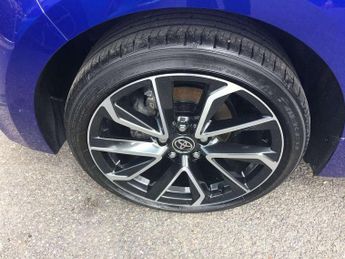 Toyota Corolla 2.0 Hybrid Excel 5dr CVT