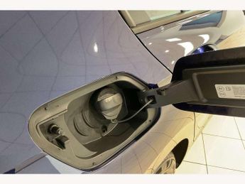 Volkswagen Golf 1.0 eTSI Life 5dr DSG