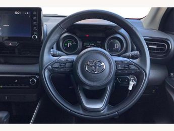 Toyota Yaris 1.5 Hybrid Design 5dr CVT