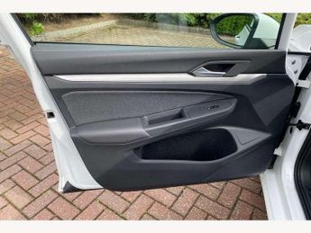 Volkswagen Golf 1.5 TSI Life 5dr