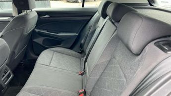 Volkswagen Golf 1.5 TSI Life 5dr