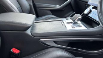 Jaguar F-Pace 3.0 D300 SE 5dr Auto AWD