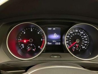 Volkswagen Tiguan 2.0 TDi 150 SE Nav 5dr