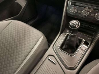 Volkswagen Tiguan 2.0 TDi 150 SE Nav 5dr