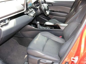 Toyota C-HR 2.0 Hybrid Orange Edition 5dr CVT