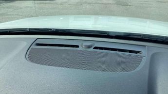 Volvo XC40 2.0 B4P R DESIGN Pro 5dr Auto