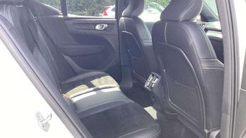 Volvo XC40 2.0 B4P R DESIGN Pro 5dr Auto