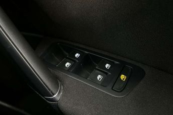 Volkswagen Golf 2.0 TDI R-Line Edition 5dr DSG
