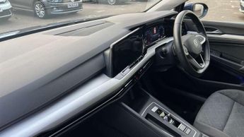 Volkswagen Golf 2.0 TDI Life 5dr DSG