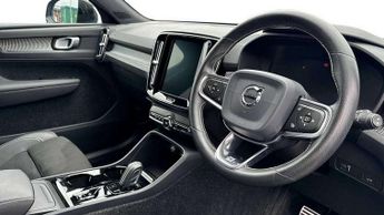 Volvo XC40 2.0 T4 R DESIGN Pro 5dr AWD Geartronic