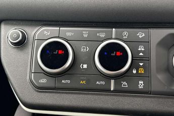 Land Rover Defender 3.0 D250 SE 90 3dr Auto