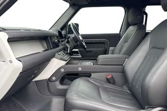 Land Rover Defender 3.0 D250 SE 90 3dr Auto