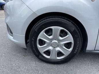 Ford Tourneo Courier 1.5 TDCi Zetec 5dr
