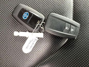 Toyota Corolla 1.8 VVT-i Hybrid Excel 5dr CVT