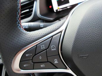 Renault Captur 1.6 E-Tech Full Hybrid 145 Esprit Alpine 5dr Auto