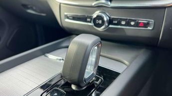 Volvo XC60 2.0 T6 [350] RC PHEV Plus Dark 5dr AWD Geartronic