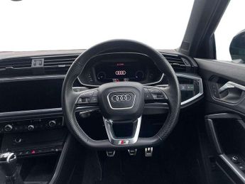 Audi Q3 35 TFSI Black Edition 5dr
