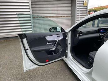 Mercedes-Benz CLA Shooting Brake CLA 180 AMG Line 5dr Tip Auto