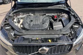Volvo XC60 2.0 B5P Plus Dark 5dr AWD Geartronic