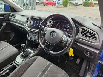 Volkswagen T-Roc 1.0 TSI SE 5dr