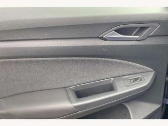Volkswagen Golf 1.0 TSI Life 5dr