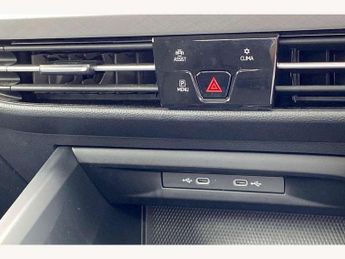Volkswagen Golf 2.0 TDI Life 5dr DSG