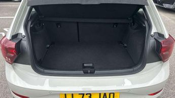 Volkswagen Polo 1.0 TSI Life 5dr