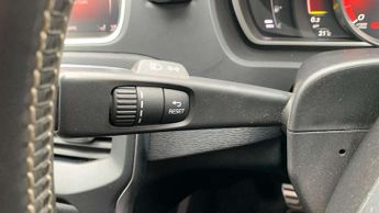 Volvo V40 D2 [120] R DESIGN Pro 5dr