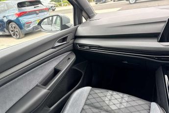 Volkswagen Golf 1.5 eTSI 150 R-Line 5dr DSG