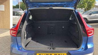 Volvo XC40 2.0 B4P R DESIGN 5dr Auto