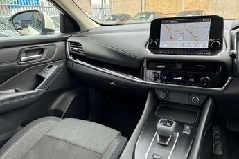 Nissan Qashqai 1.3 DiG-T MH 158 N-Connecta 5dr Xtronic