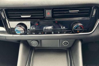 Nissan Qashqai 1.3 DiG-T MH 158 N-Connecta 5dr Xtronic