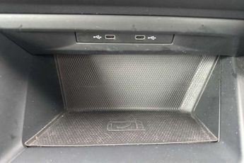Volkswagen Golf 1.5 eTSI 150 Style 5dr DSG