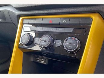 Volkswagen T-Roc 1.0 TSI Design 5dr