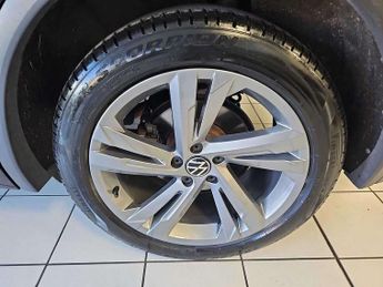 Volkswagen Tiguan 1.5 TSI 150 R-Line Edition 5dr DSG