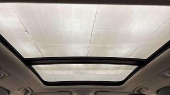 Volvo XC40 2.0 B3P Ultimate Dark 5dr Auto