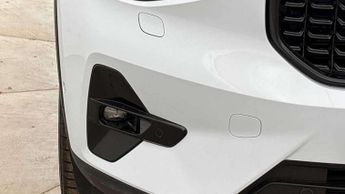 Volvo XC40 2.0 B3P Ultimate Dark 5dr Auto
