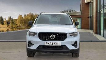 Volvo XC40 2.0 B3P Ultimate Dark 5dr Auto