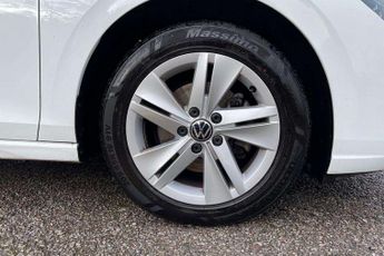 Volkswagen Golf 1.5 TSI Life 5dr