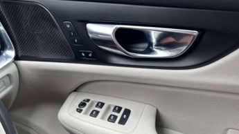 Volvo V60 2.0 D4 [190] Momentum 5dr Auto