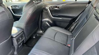 Toyota RAV4 2.5 VVT-i Hybrid Adventure 5dr CVT