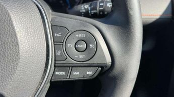 Toyota RAV4 2.5 VVT-i Hybrid Adventure 5dr CVT