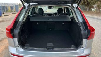 Volvo XC60 2.0 B5P [250] Momentum 5dr Geartronic