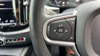 Volvo XC60 2.0 B5P [250] Momentum 5dr Geartronic